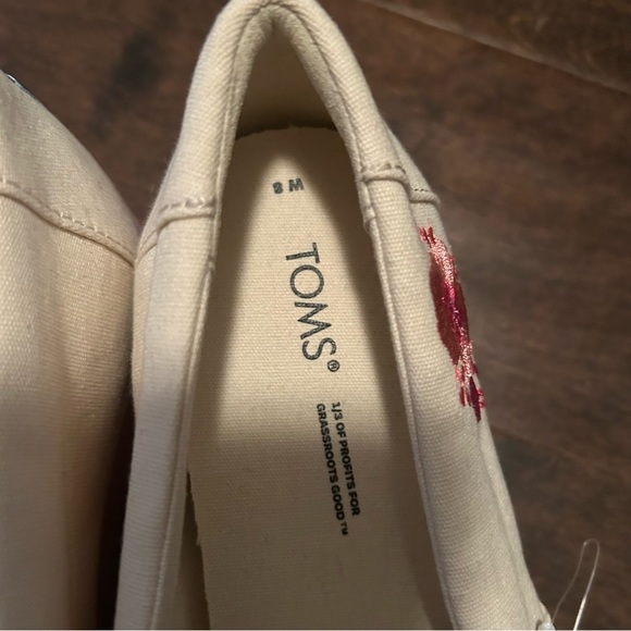 Toms size 8 Alpargata wedge heel pink poppie shoes. Excellent condition. - Picture 3 of 7